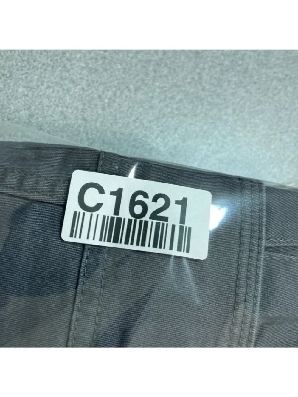 NWT Wrangler Men's 34 Gray Cargo Shorts Regular Fit Utility Pockets Durable